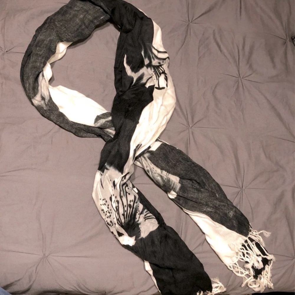 Black and white long scarf